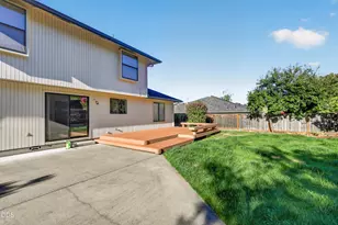 1408 NE Heritage Dr, Grants Pass, OR 97526 - Photo 43