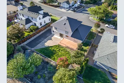 1408 NE Heritage Drive, Grants Pass, OR 97526 - Photo 49