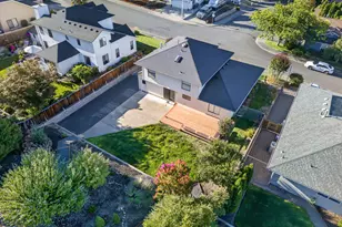 1408 NE Heritage Dr, Grants Pass, OR 97526 - Photo 49