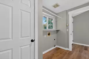 2939 SW Reindeer Ave, Redmond, OR 97756 - Photo 7