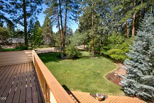 60643 Thunderbird Ct, Bend, OR 97702 - Photo 19