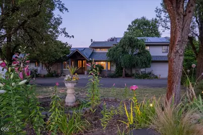 29700 SW Mountain Road, West Linn, OR 97068 - Photo 9