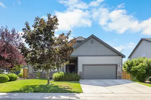 2644 Southwest 50th Street, Redmond, OR 97756 - Photo 1