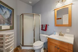 1072 Castlewood Dr, Medford, OR 97504 - Photo 49