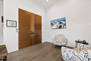 1489 NW Puccoon Ct, Bend, OR 97703 - Photo 39
