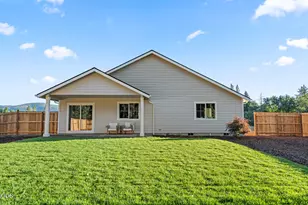 1107 Cascade Dr, Cave Junction, OR 97523 - Photo 29