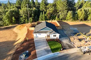 1107 Cascade Dr, Cave Junction, OR 97523 - Photo 33