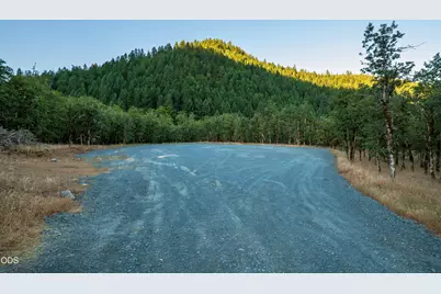 2659 Foots Creek L Fork Road, Gold Hill, OR 97525 - Photo 23