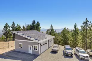 7036 Griffin Ln, Jacksonville, OR 97530 - Photo 49