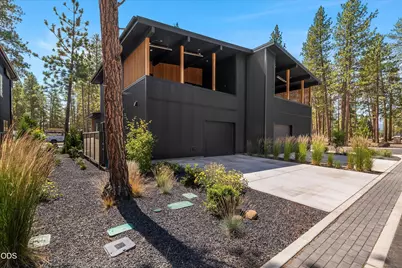 544 W Sisters Park Drive, Sisters, OR 97759 - Photo 33