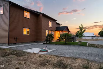 1213 Casino Road, Medford, OR 97501 - Photo 11
