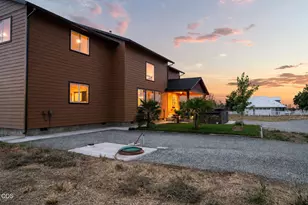 1213 Casino Rd, Medford, OR 97501 - Photo 11
