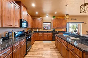 1213 Casino Rd, Medford, OR 97501 - Photo 49