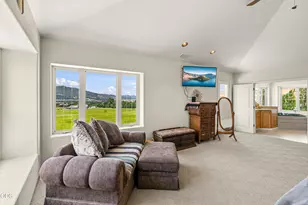 40 Ashland Acres Rd, Ashland, OR 97520 - Photo 27