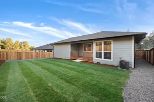 1178 W Ridge Dr, Klamath Falls, OR 97601 - Photo 15