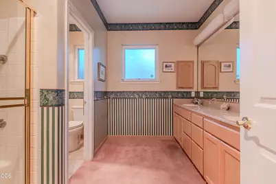 401 Golf View Drive, Medford, OR 97504 - Photo 17