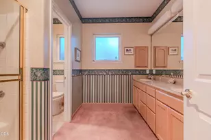 401 Golf View Dr, Medford, OR 97504 - Photo 17