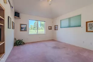 401 Golf View Dr, Medford, OR 97504 - Photo 27