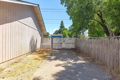 1609 Leonard Road, Grants Pass, OR 97527 - Photo 35