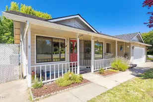 1609 Leonard Rd, Grants Pass, OR 97527 - Photo 1