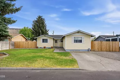 1242 SE 8th Street, Prineville, OR 97754 - Photo 1