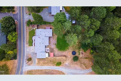 388 Genverna Glen, Grants Pass, OR 97527 - Photo 47