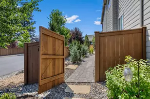 20867 SE Sunniberg Ln, Bend, OR 97702 - Photo 11