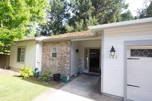 361 Noah's Way, Cave Junction, OR 97523 - Photo 3