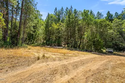 4199 Foots Creek Road, Rogue River, OR 97537 - Photo 9