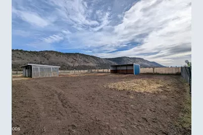 29277 Highway 97 N, Chiloquin, OR 97624 - Photo 19