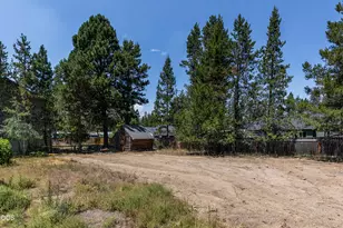 17472 Curlew Dr, Bend, OR 97707 - Photo 11