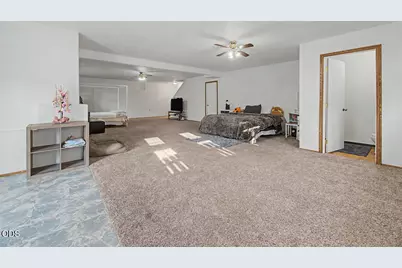 2348 James Martin Court, Klamath Falls, OR 97601 - Photo 17