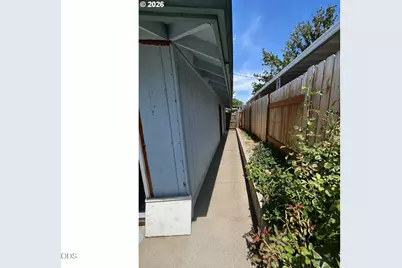 2122 Hill Way, Medford, OR 97504 - Photo 23