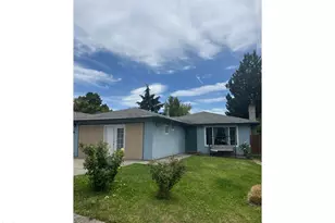 2122 Hill Way, Medford, OR 97504 - Photo 1