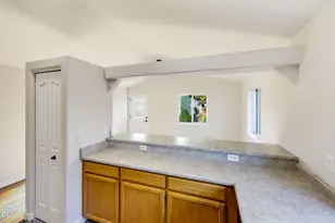 609 Allison Way, Medford, OR 97501 - Photo 11