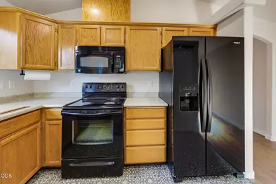 609 Allison Way, Medford, OR 97501 - Photo 11