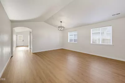 609 Allison Way, Medford, OR 97501 - Photo 5