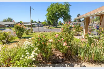 5265 Bartlett Avenue, Klamath Falls, OR 97603 - Photo 7