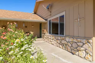 5265 Bartlett Ave, Klamath Falls, OR 97603 - Photo 9