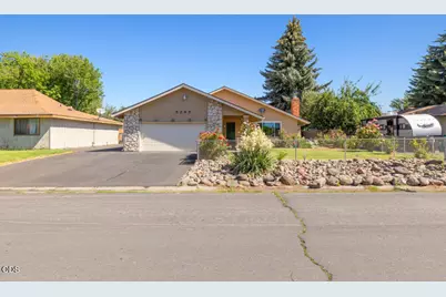 5265 Bartlett Avenue, Klamath Falls, OR 97603 - Photo 3