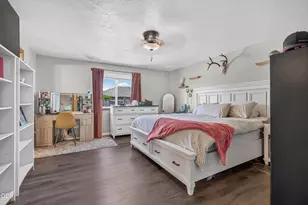 1401 Andrew Dr, Medford, OR 97501 - Photo 11