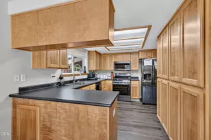 1401 Andrew Dr, Medford, OR 97501 - Photo 7