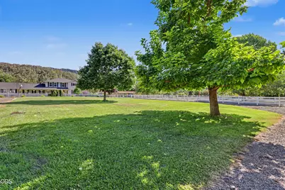 6575 Old Stage Road, Central Point, OR 97502 - Photo 49