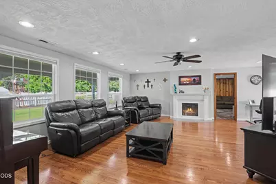 6575 Old Stage Road, Central Point, OR 97502 - Photo 17