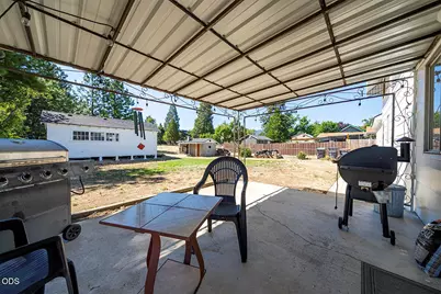 225 Cheryl Lane, Phoenix, OR 97535 - Photo 41