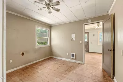 237 SW 9th Street, Redmond, OR 97756 - Photo 17
