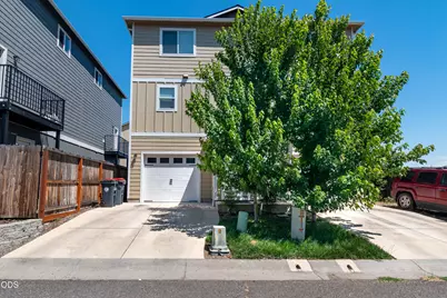 7810 Jacqueline Way, White City, OR 97503 - Photo 1