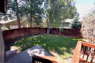 20653 Foxborough Ln, Bend, OR 97702 - Photo 17