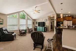 1800 Lampman Rd, Gold Hill, OR 97525 - Photo 3