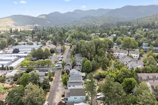 2277 Siskiyou Blvd, Ashland, OR 97520 - Photo 47